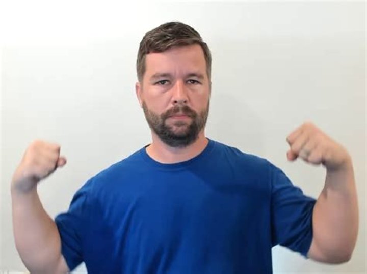 How do you sign strong in ASL?